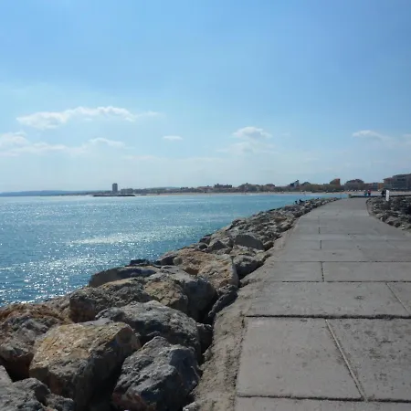 Apartment T2 Proche Et Port *
