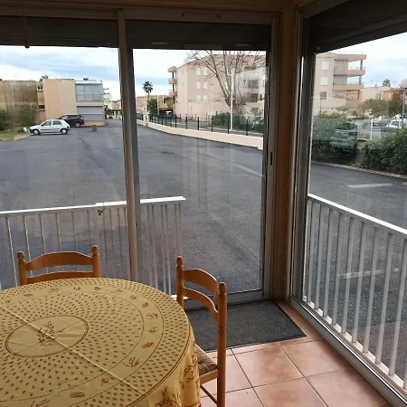 Apartment T2 Proche Et Port